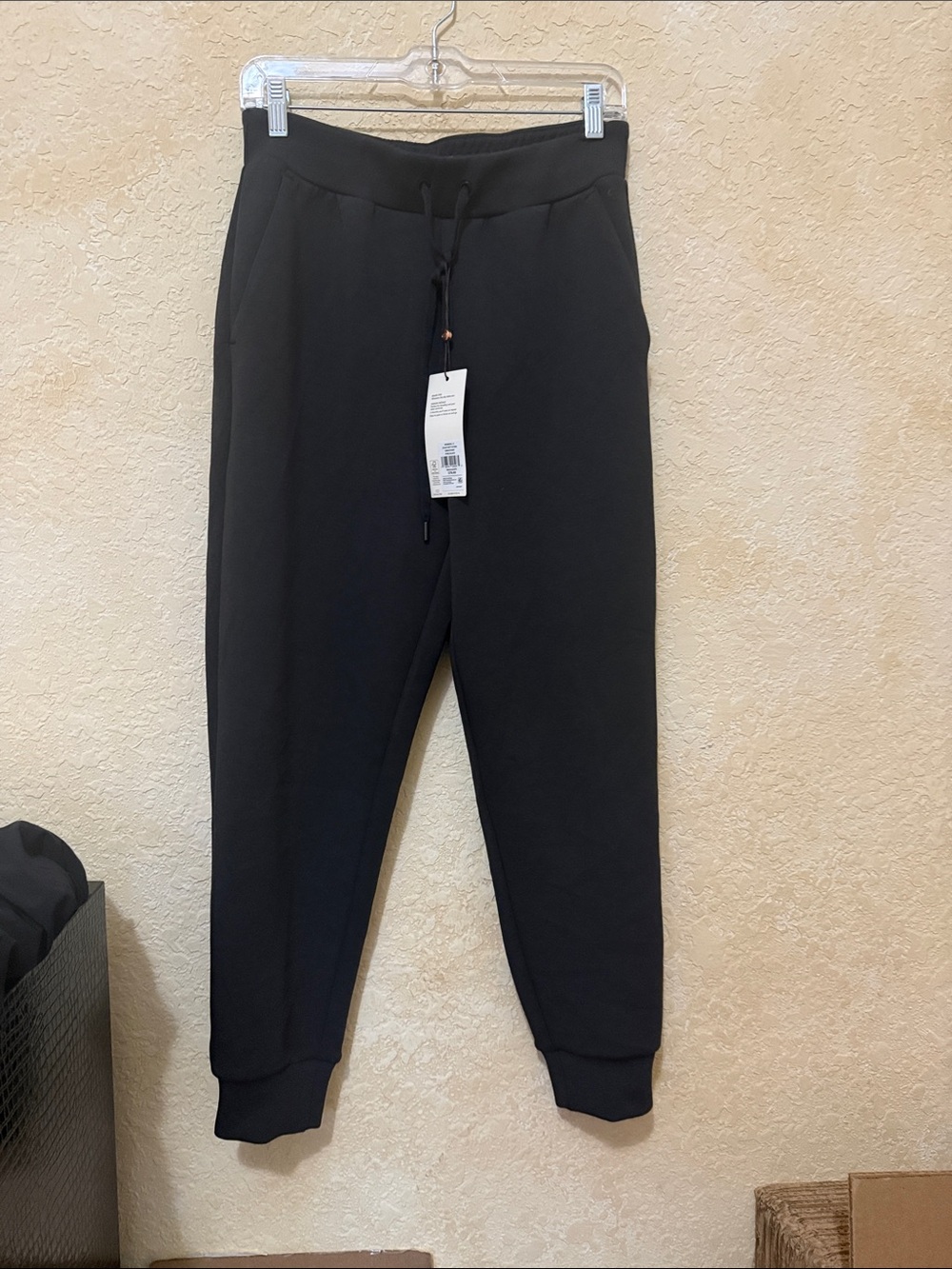 Calia soft scuba sweatpants. Size small pure black